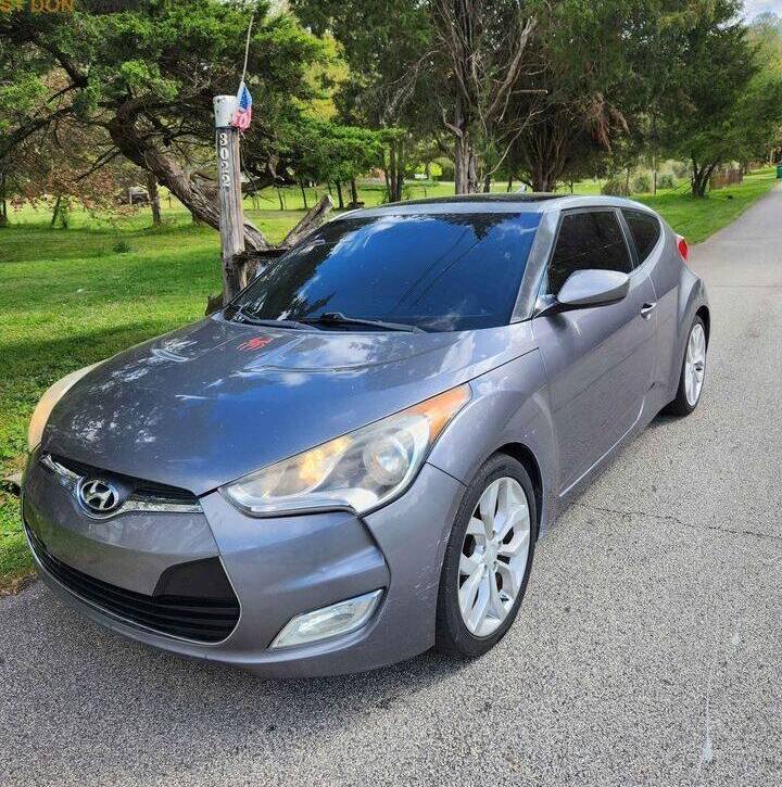 Hyundai Veloster